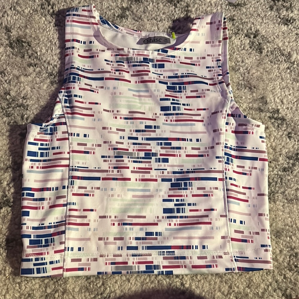Tasc tank top size M